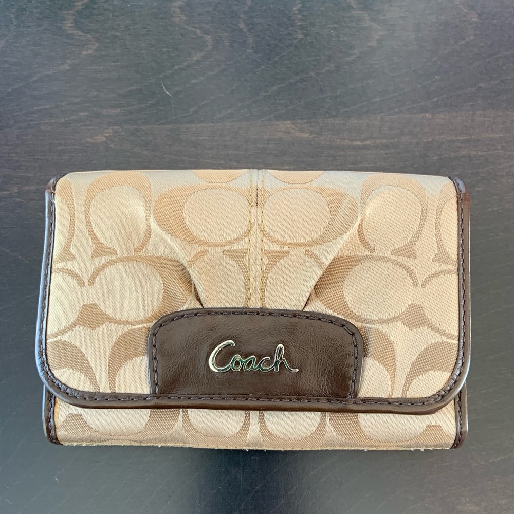 🎾Coach Bi-Fold Wallet